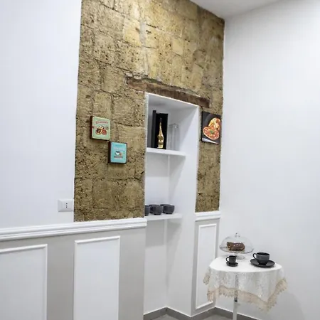 Le Quattro Porte Di Centro Storico 3* Неаполь