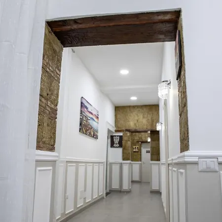 Le Quattro Porte Di Centro Storico Pensjonat Neapol