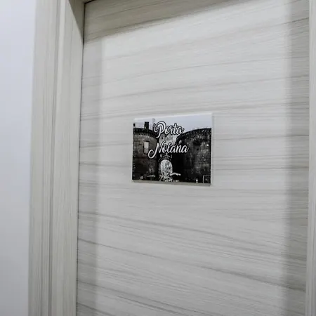 Le Quattro Porte Di Centro Storico Неаполь